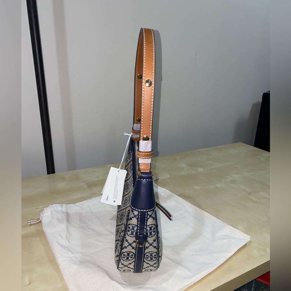 Tory Burch Blue and Tan Shoulder Bag - Picture 4 of 12